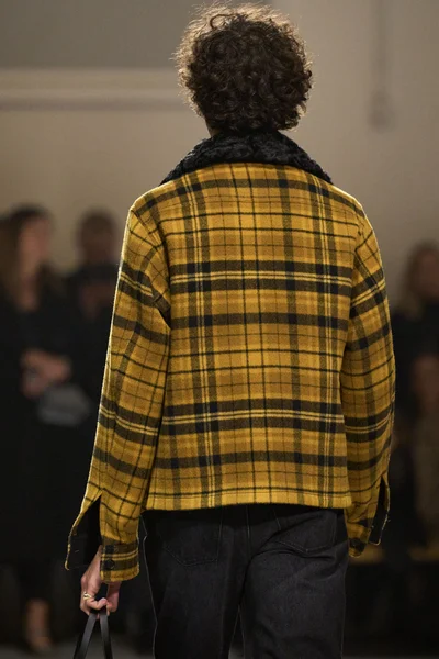 Look 129